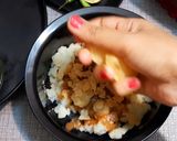 A picture of step 4 of CHURMUR CHAAT~ KOLKATA'S FAMOUS DECONSTRUCTED PANI PURI CHAAT.