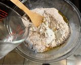 Foto del paso 1 de la receta: Dobladitas semi integral (ALPV y Soya)