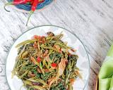 Foto langkah ke 4 dari resep Tumis Kangkung Sambal Embe.