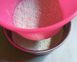 Foto langkah ke 3 dari resep Bolu Kukus Singkong.
