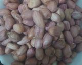 A picture of step 1 of Homemade peanut butter.