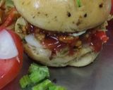 A picture of step 13 of Anda Bhurji Burger.