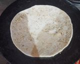A picture of step 3 of Papad paratha.