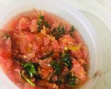 A picture of step 2 of Bajre de Pomodori.