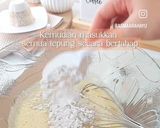 Foto langkah ke 3 dari resep Pisang cake karakter.