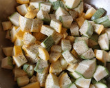 Foto del paso 3 de la receta: Bisteces de puerco con calabacitas, fácil y rápida