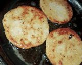 صورة لخطوة 4 من وصفة برجر الدجاج 😋
