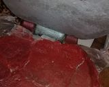 Foto del paso 1 de la receta: Milanesa de 35c.m x 40 c.m