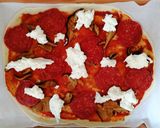 Foto del paso 5 de la receta: Pizza delgada y crujiente 🍕