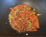 辣肉腸菠菜白汁意粉（不用忌廉配方）的食譜步驟4照片