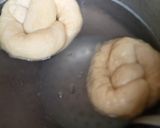 A picture of step 6 of German pretzels.