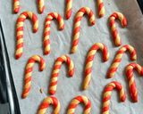 Hình bước làm 5 của món Bánh Quy Giáng Sinh - Candy Cane Christmas Cookies