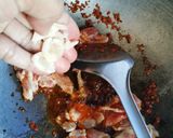 รูปขั้นตอนการทำที่ 3 ของ พริกแกงหมูใส่มะเขือ