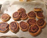 Foto del passaggio 9 della ricetta Girelle di farro con nutella e pistacchio vegan