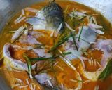 Foto langkah ke 2 dari resep Gulai Asem Pedas Ikan Mas Toba.