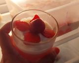 Foto langkah ke 10 dari resep Puding siram strawberry cheese.