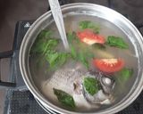 Foto langkah ke 4 dari resep Sup Ikan Nila Kemangi.