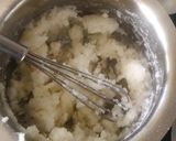 A picture of step 3 of Ukadichi Modak.