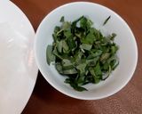 Hình bước làm 2 của món Bánh tráng trộn