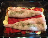 Foto del paso 5 de la receta: Merluza al horno (receta de mi suegra)