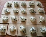 Túrós - medvehagymás batyu recept fázis 3 fotója