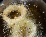 Foto langkah ke 4 dari resep Cheesy Onion Ring.