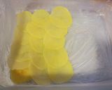 Tejszínes burgonya sütőben sütve (fázisfotókkal) recept fázis 2 fotója