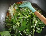 Foto langkah ke 3 dari resep Tumis Kangkung + Kol + Wortel.