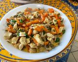 Une image de l'étape 25 de Poulet mariné aux carottes, champignons, épices et coriandre.