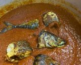 A picture of step 7 of Ghanaian fish stew.