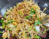 Foto langkah ke 2 dari resep Kwetiaw Goreng Char Siu.