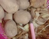 A picture of step 1 of Hand made patato chips.