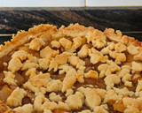 Foto del paso 4 de la receta: 🍎 Crumble de manzana y pera 🍐