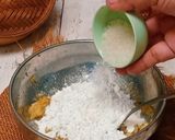 Foto langkah ke 2 dari resep Bola Bola Pisang Coklat.