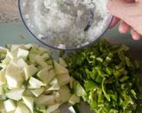 Foto del paso 2 de la receta: Garbanzos con salteado verduras y salmón fresco