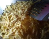 A picture of step 2 of Crunchy fried potatoes # Cookpad.