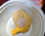 Foto langkah ke 2 dari resep Donat Empuk Metode Autolisis - Dijamin Sukses White Ring.