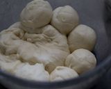A picture of step 5 of Aloo ki poori.