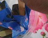 A picture of step 3 of Oreo chocolaty choco barاوریو چاکلیٹی چوکو بار.