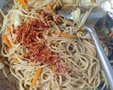 Gambar langkah 8 resipi Yakisoba (Japanese stir fry noodles) by Rina.