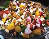 Foto del paso 3 de la receta: Ensalada fresca con frutos secos