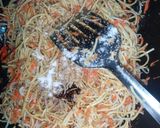 Foto langkah ke 4 dari resep Mie goreng ala Hajatan Jawa.