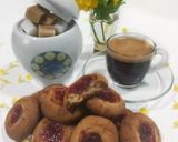Foto del paso 10 de la receta Galletitas pepas con mermelada de fresa
