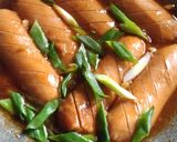 Foto langkah ke 3 dari resep Tumis Sosis Kecap Gercep.