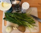 Joghurtos medvehagyma krémleves recept fázis 1 fotója