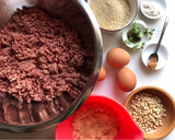 Foto del paso 1 de la receta: Hamburguesitas de vacuno con cebolla, en airFryer