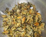 Foto langkah ke 1 dari resep Kerang pedas saus sambal.
