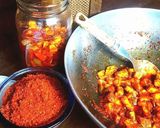 A picture of step 3 of #आंबेहळद_ओलीहळद_आले_मिरची_आवळा_लिंबू_लोणचे 🥭🌶️🥘🌿♥️.