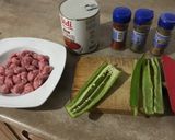 Foto del paso 1 de la receta: Hoy toca pisto con longanizas y pimiento verde