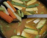 Foto del paso 5 de la receta: Caldo de pollo con verduras